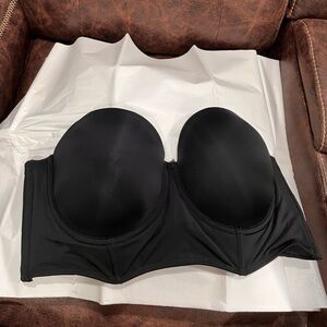 🤩Torrid 44D Chic Black Strapless Bandeau